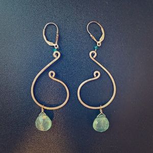 NWOT Green N’ Gold Piano Note earrings